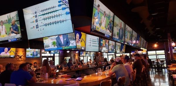 Amenities and Events at Sports Bars in Grapevine, TX